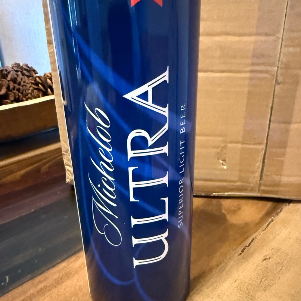 Michelob Ultra Blue Can Tumbler. 20 oz with lid and straw.